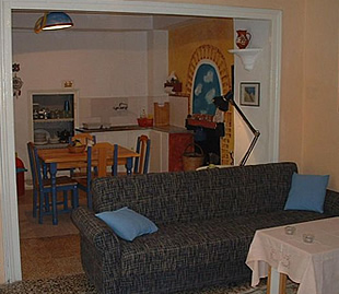 traditional_greek_town_house_4