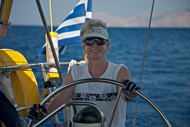 Learn to sail a yacht on Aegina