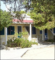 Nikos' seaside studios and apartments - Aghia Marina - Aegina - Long Term Rentals, Self Catering Apartments with Full Sea View