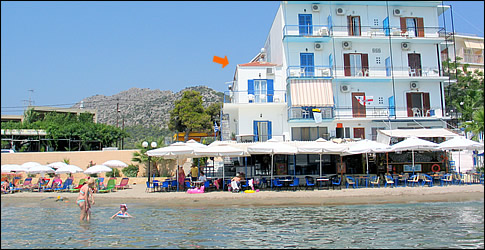 Galaris - cafe/ bar/ apartments Aghia Marina Beach - Aegina island