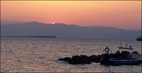 Crownview Suites - accommodation Marathonas - Aegina island - Greece