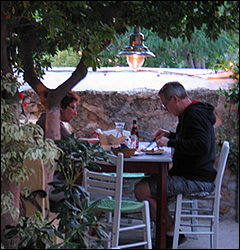 To Gramma - mezedopoleio - Aegina town - Greece