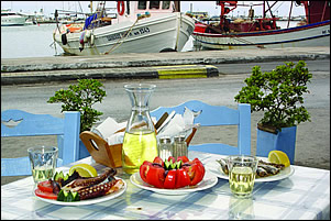 Pela&iuml;sos - Fisherman's house - Aegina town - Aegina island - Greece