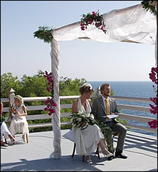 Kavos Bay Hotel - budget accommodation - Aghia Marina - Aegina island - Greece