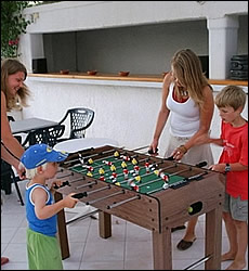 Kavos Bay Hotel - budget accommodation - Aghia Marina - Aegina island - Greece