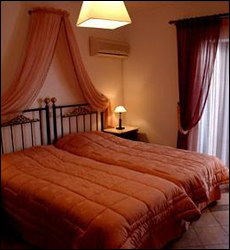 aktaion_II_room