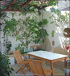 Eleni's house - holiday house - Aegina town