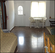 Large Ground Floor Apartment - available for long term rental Aegina