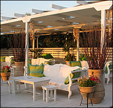 Inn on the Beach - Aegina town